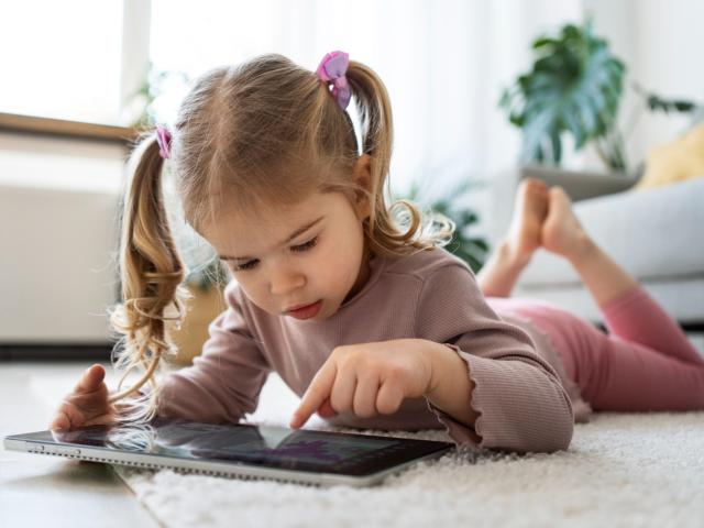 Yaz Tatilinde Bilgisayar ve Tablet Karşısında Geçirilen Süreyi Dengede Tutmanın Yolları